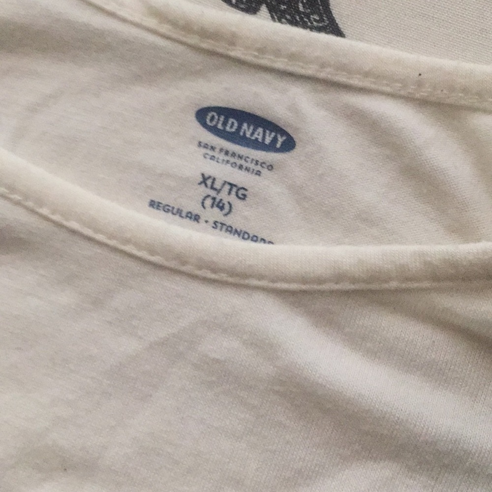 Basic white tee - Picture 2 of 2